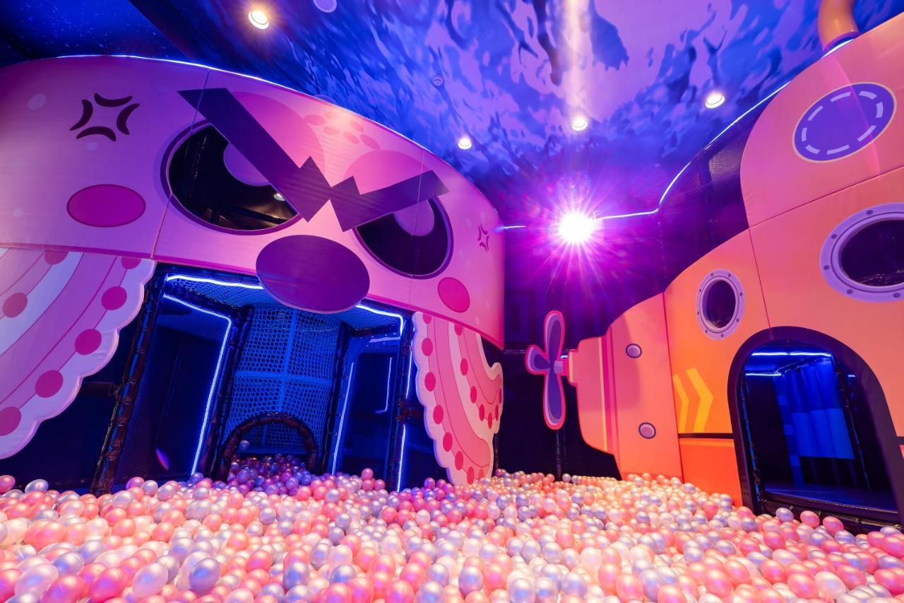 Yanliau Hualien Farglory Hotel מראה חיצוני תמונה The ball pit at the centre