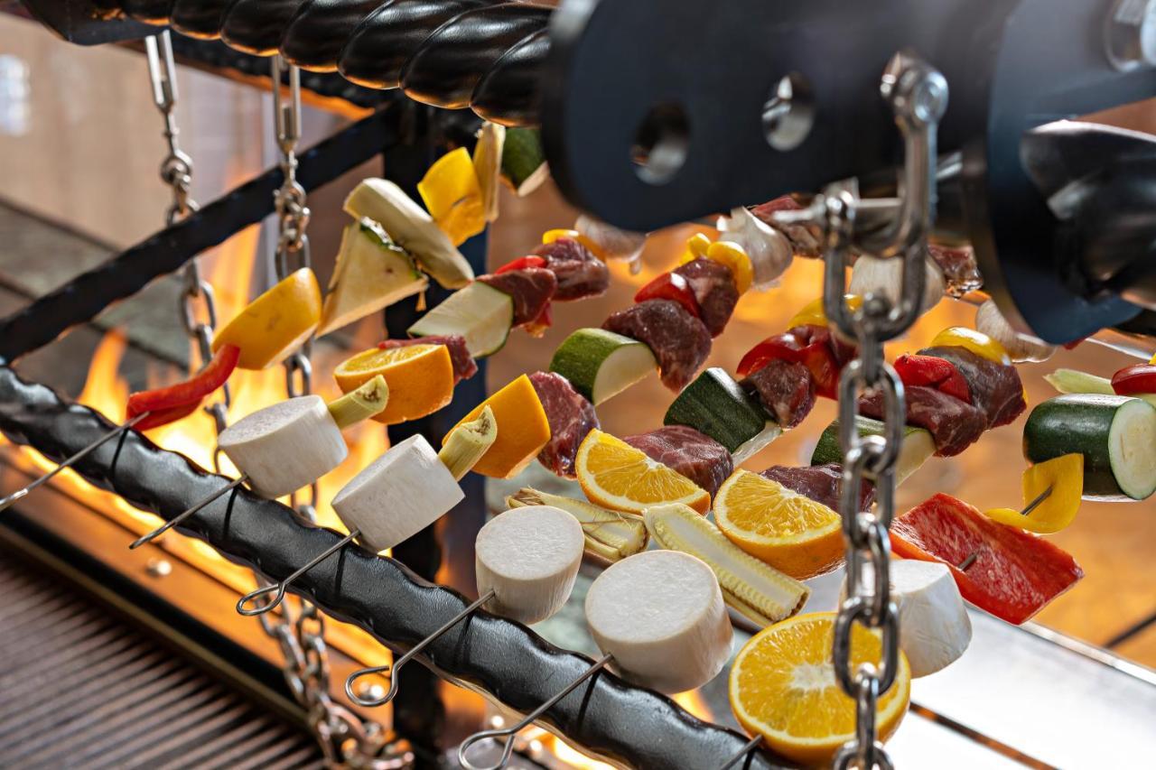 Yanliau Hualien Farglory Hotel מראה חיצוני תמונה A typical mixed grill